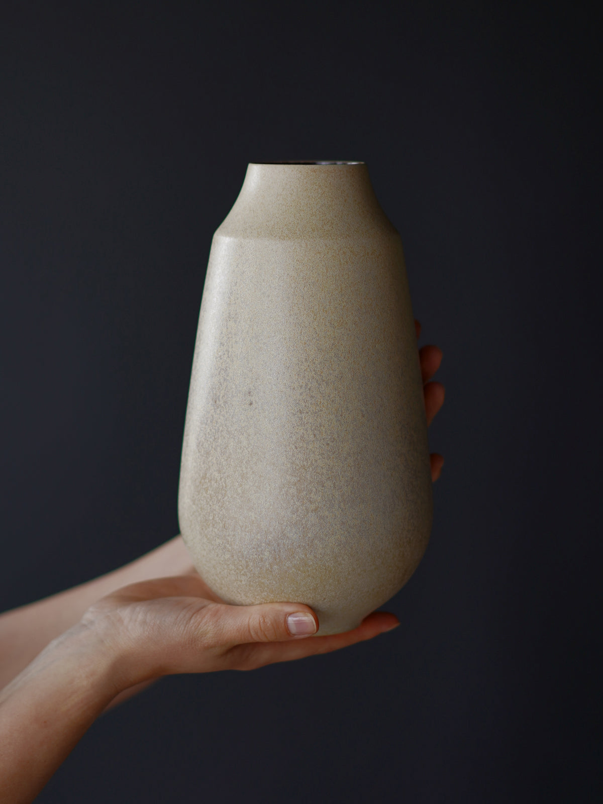 004 S Vase — Sand