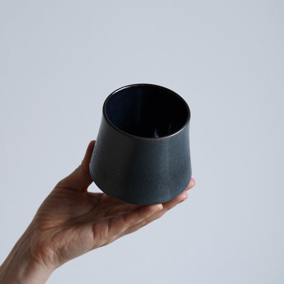 Cup 001 Charcoal