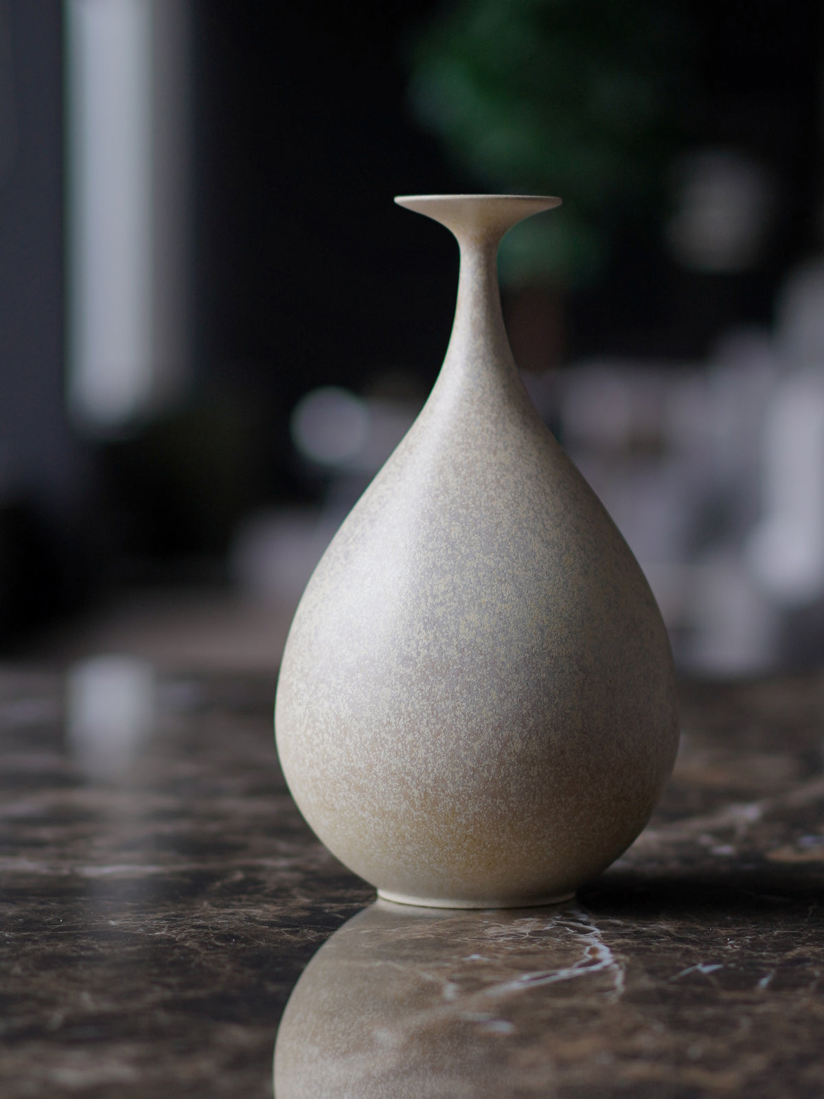 005 S Vase — Sand