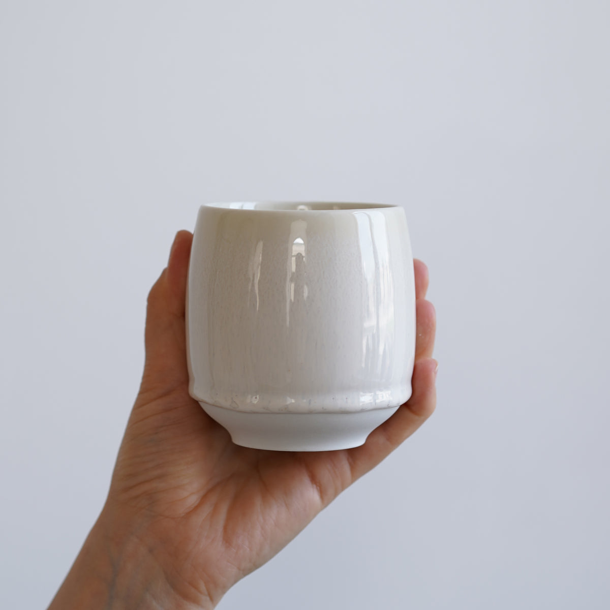 Cup 003 Pearl White.