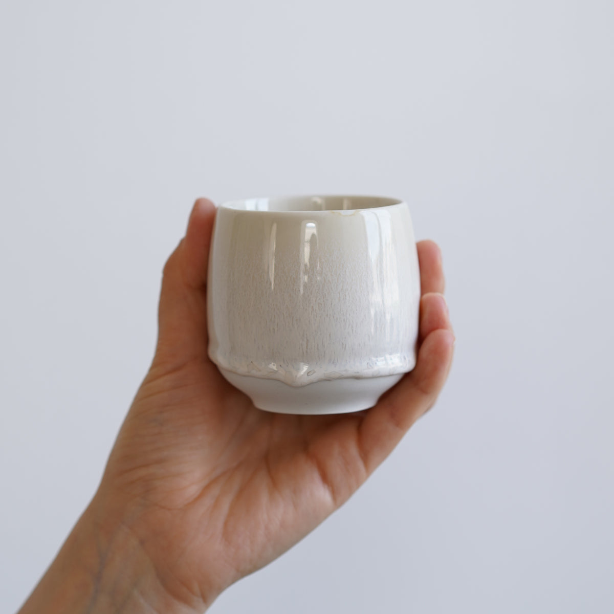 Cup 003 Pearl White.