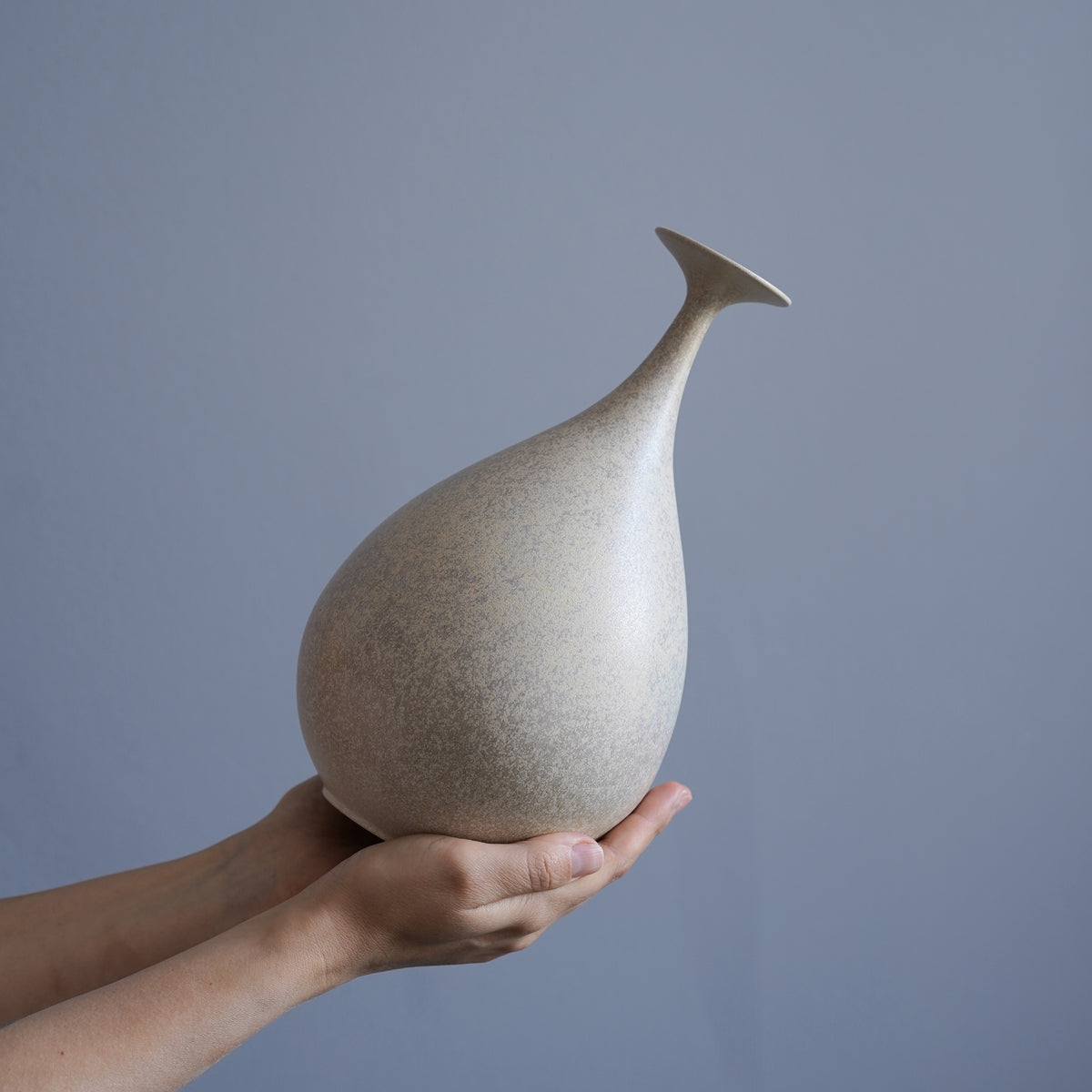 005 S Vase — Sand