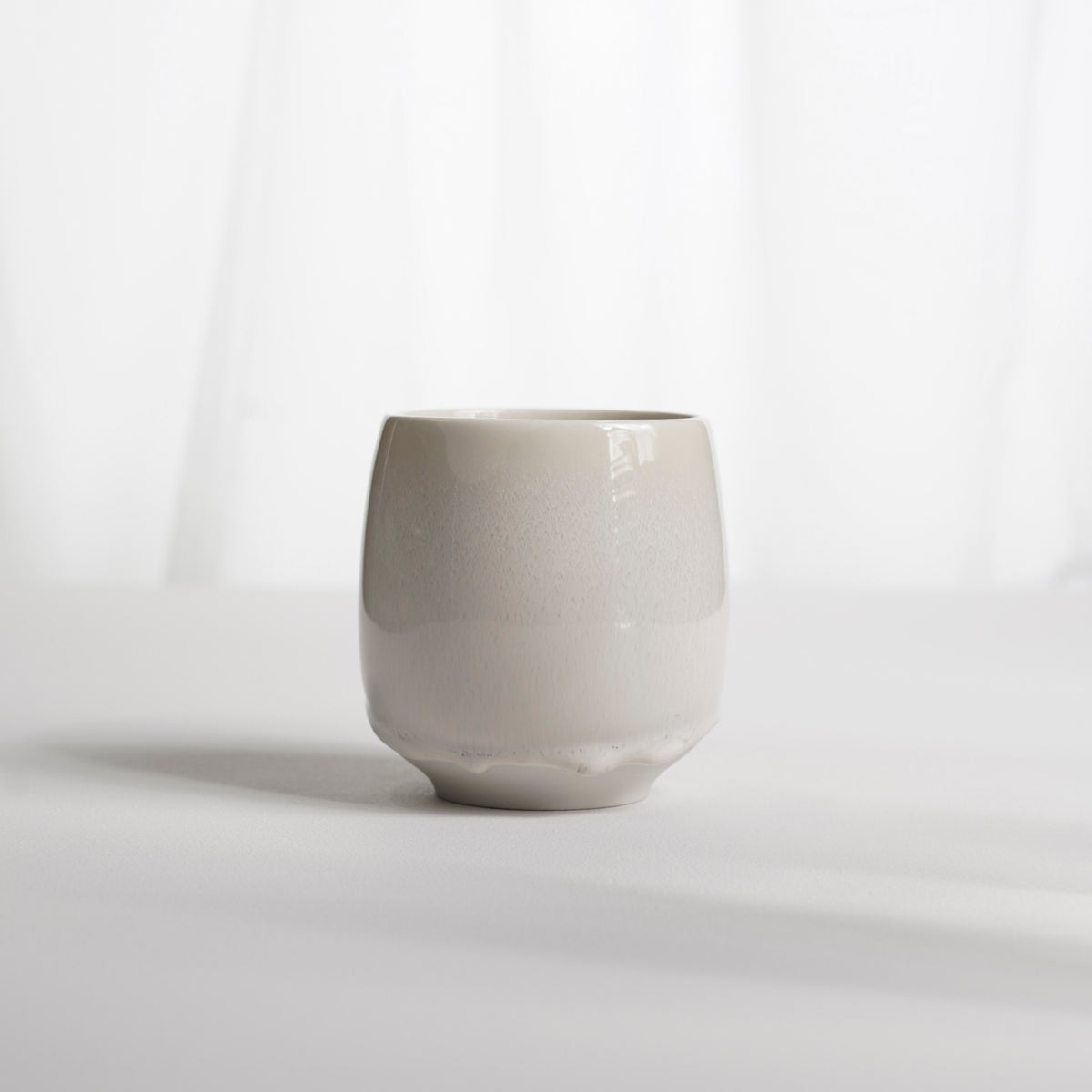 Cup 003 Pearl White.