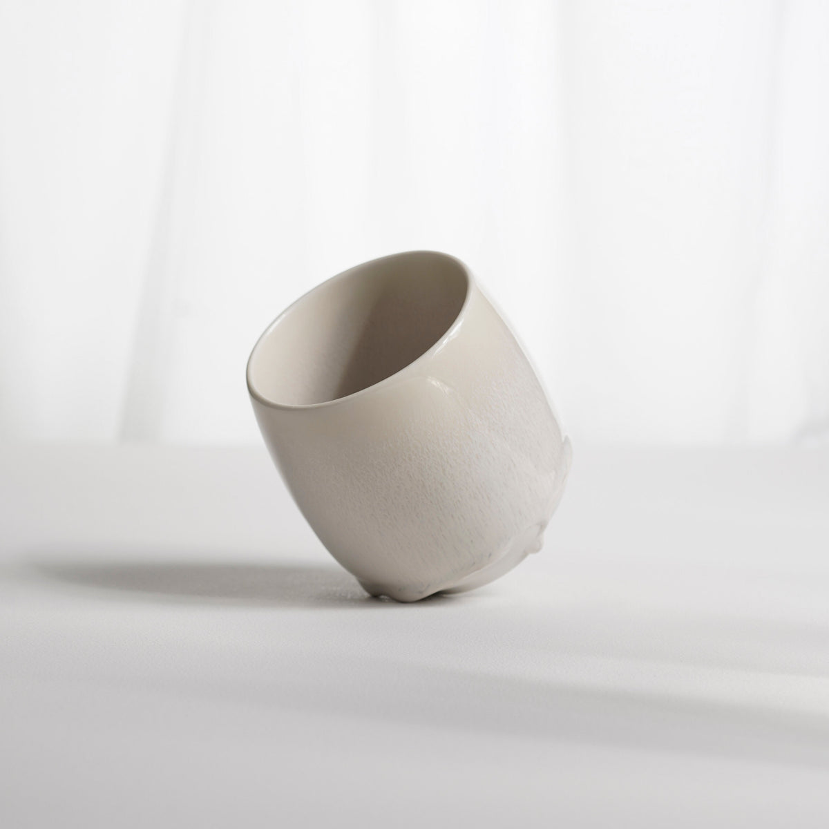 Cup 003 Pearl White.